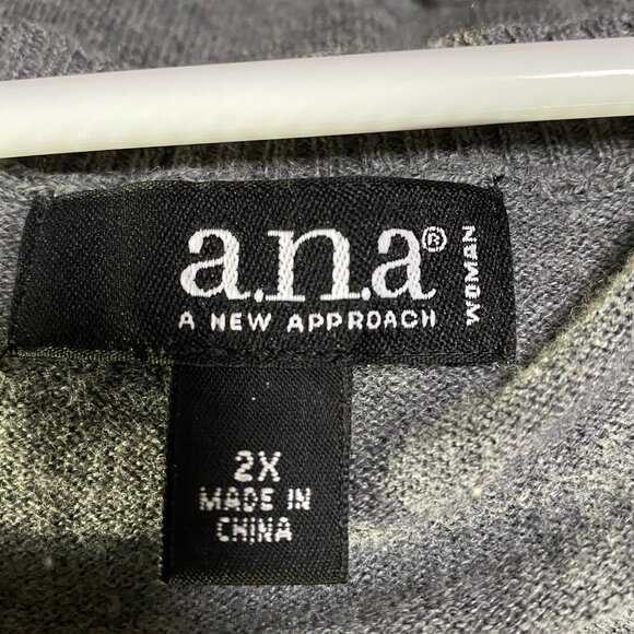 A.N.A. slight sleeve, sweater top w/front covered w/sequins, size 2X - Picture 7 of 9